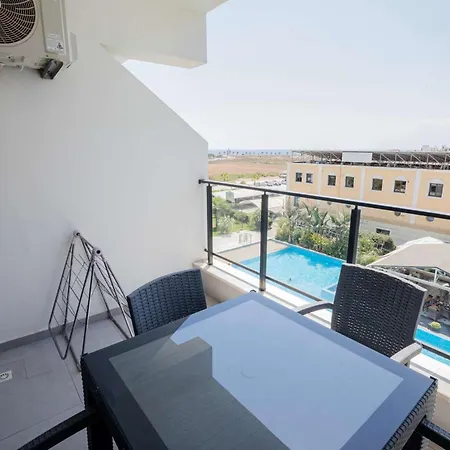 Sea View Remus Family 2 Bdr Lägenhet Nicosia