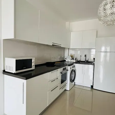Sea View Remus Family 2 Bdr * Nicosia