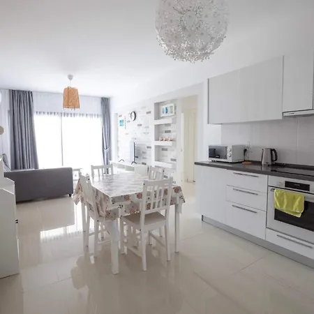 Apartment Sea View Remus Family 2 Bdr *