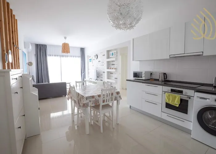 Apartment Sea View Remus Family 2 Bdr *