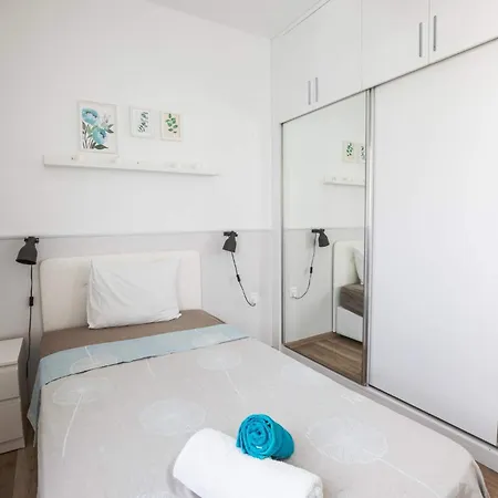 Sea View Remus Family 2 Bdr *